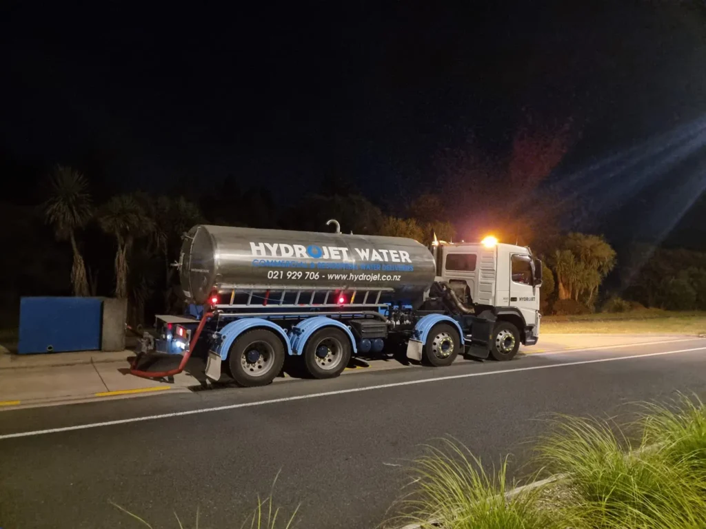 hydrojet delivering water